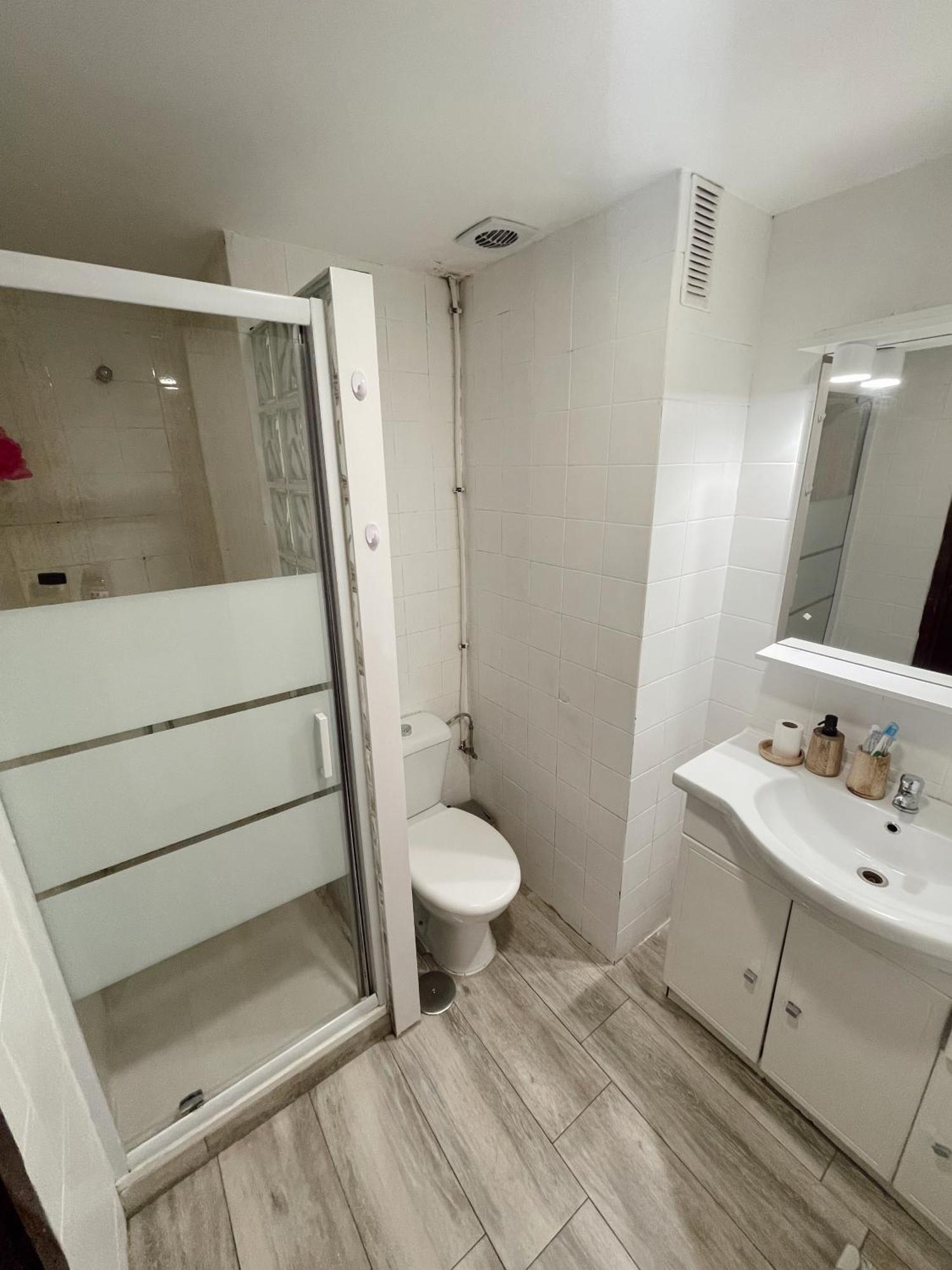 Amplia Habitacion En Appartement Madrid